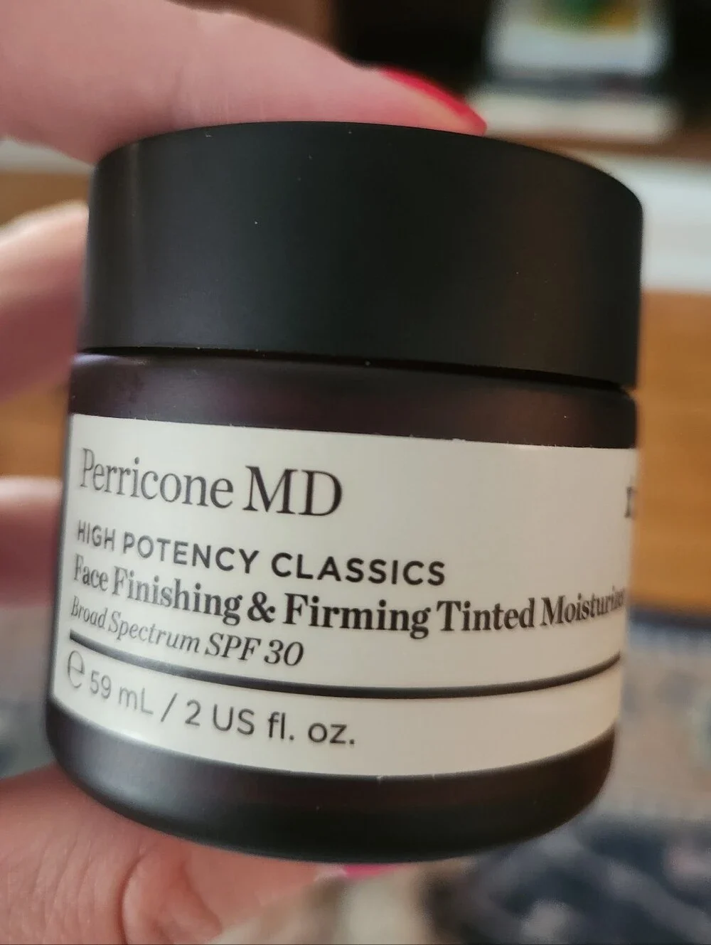 NWT Face Finishing and Firming Tinted Moisturizer